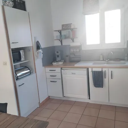 Maison Entiere Avec Piscine Сasa de vacaciones Aigues-Mortes